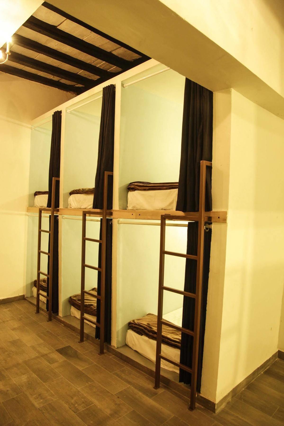 Capsule Albergue *